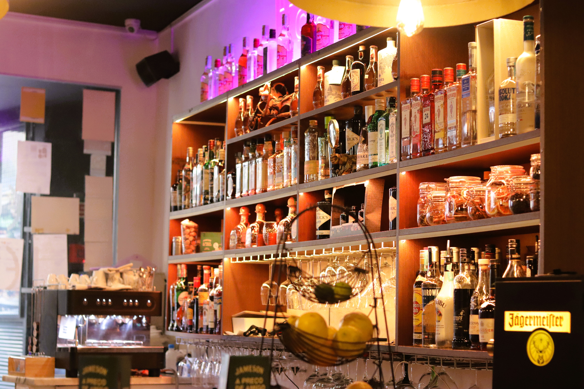 Leve Leve Tapas Bar interior